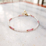 Bracelet Fin "Subtle Glow" in Rose Tourmaline & Natural Stones