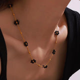 "Fleurs de Protection" jewelry in Black Spinel