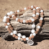 Mala Bracelet "Feminine Happiness" in Moonstone & Sun