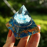 Orgonite pyramid "Fleur" in Blue Quartz