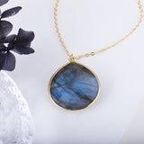 Elegant Protection Pendant in Labradorite