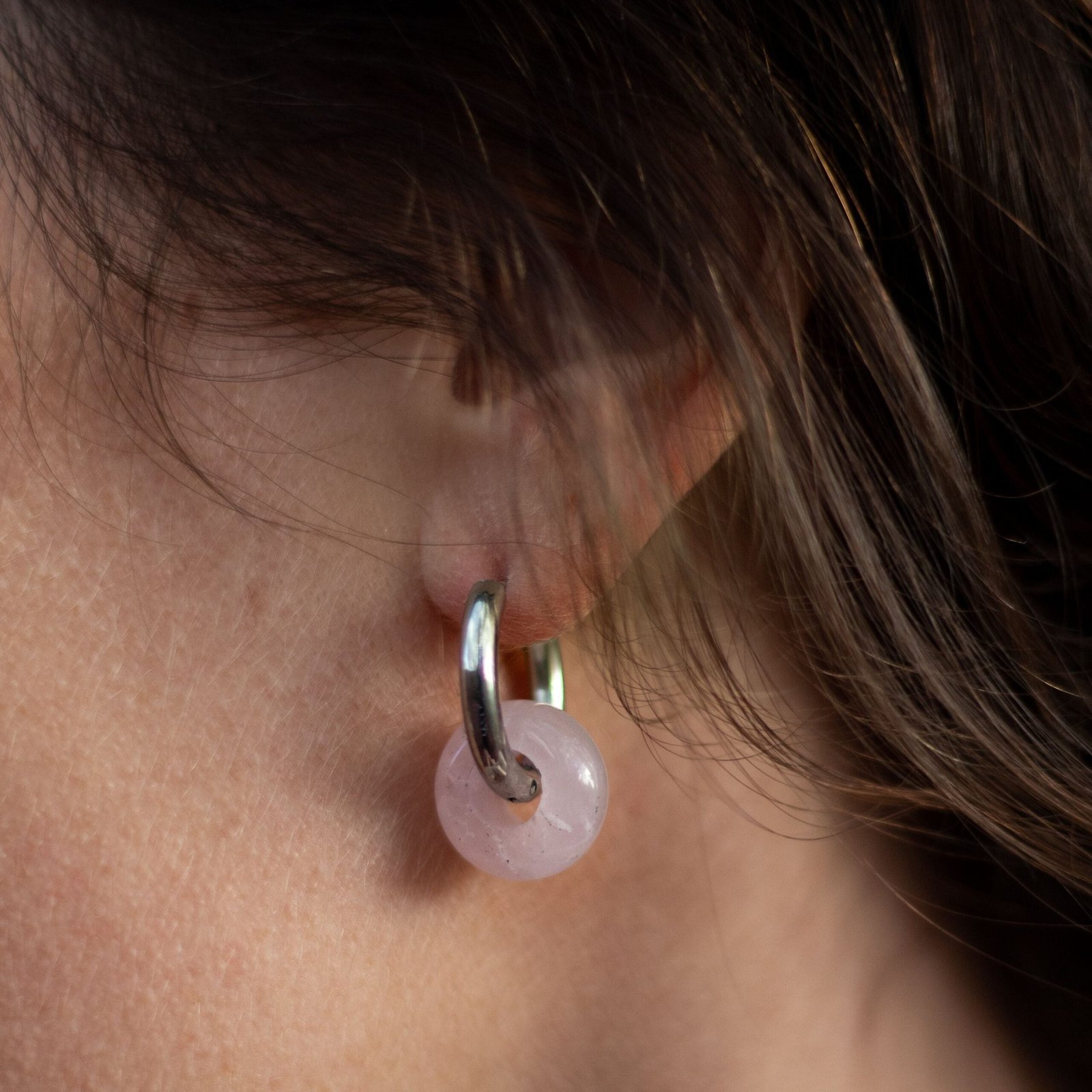 Double Hoop Earrings in Natural Stones – Bild 4