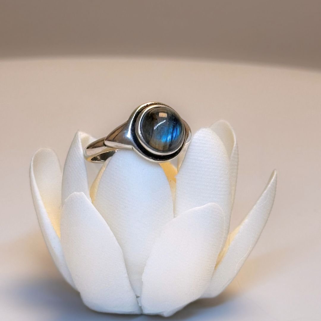 "Divya" ring in Labradorite – Bild 3