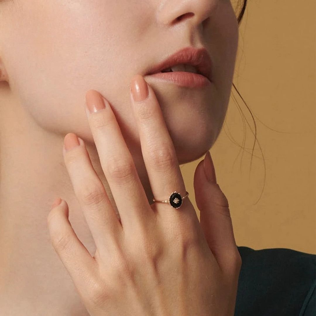 Adjustable Ring "Nocturnal Charm" in Black Agate – Bild 2