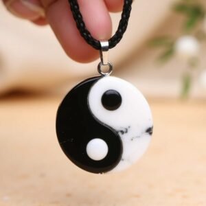 Yin-Yang-Anhänger mit Howlith & schwarzem Obsidian