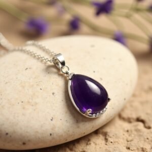 Tropfen-Anhänger aus Amethyst