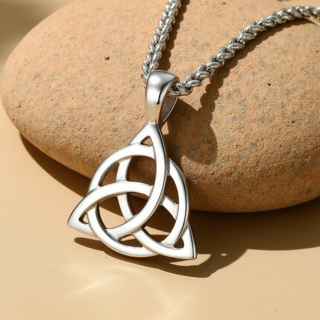 Stainless Steel "Triquetra" Pendant – Bild 6