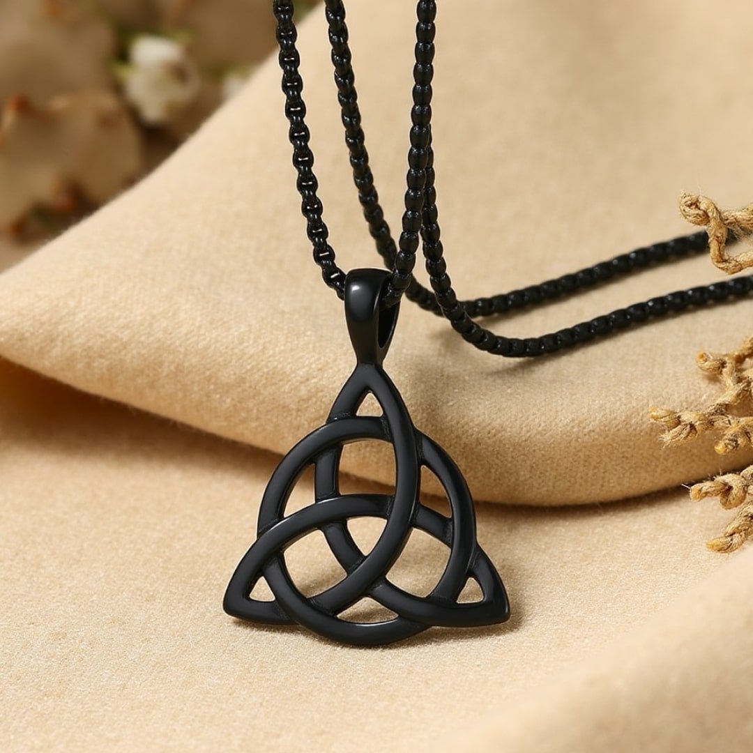 Stainless Steel "Triquetra" Pendant – Bild 3