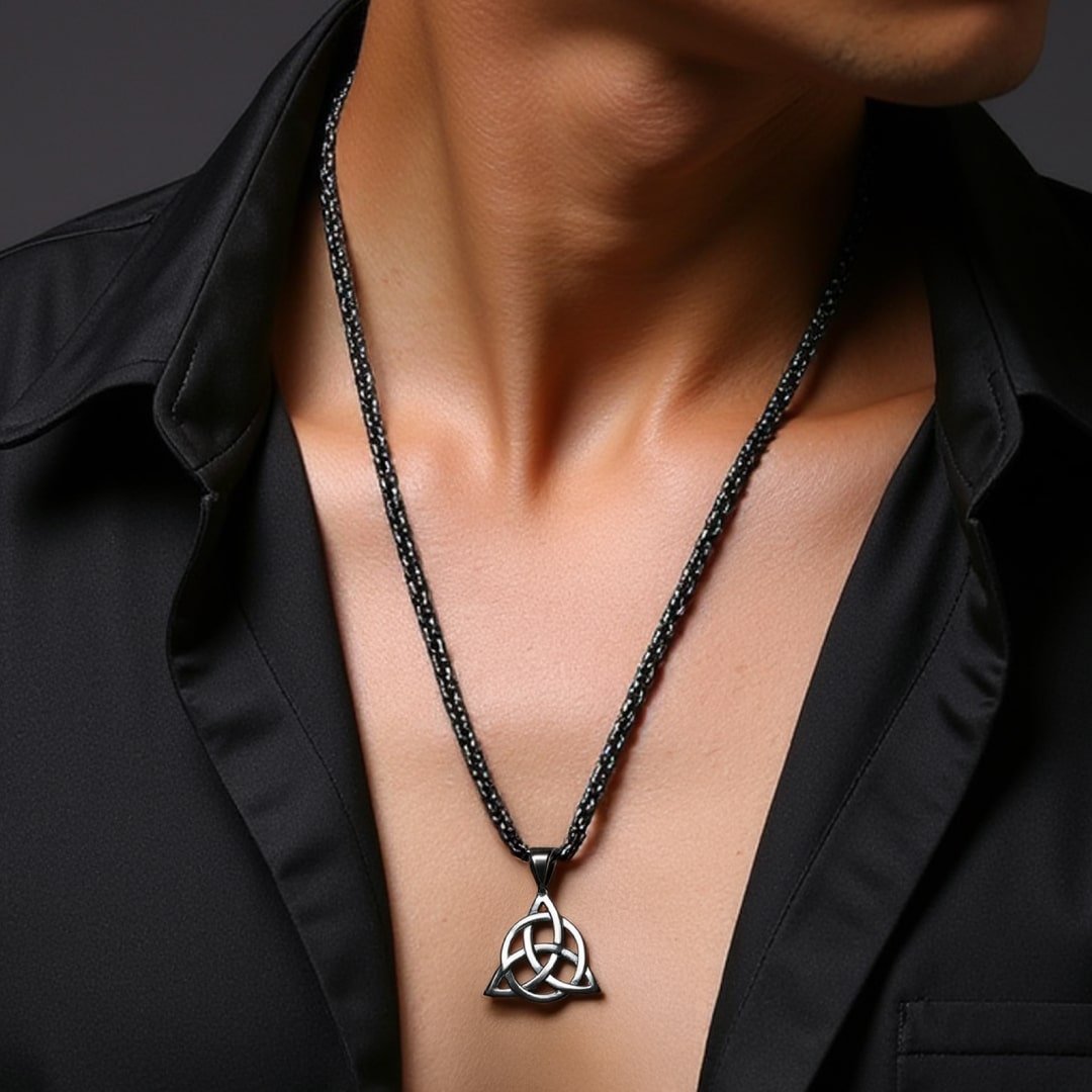 Stainless Steel "Triquetra" Pendant – Bild 4