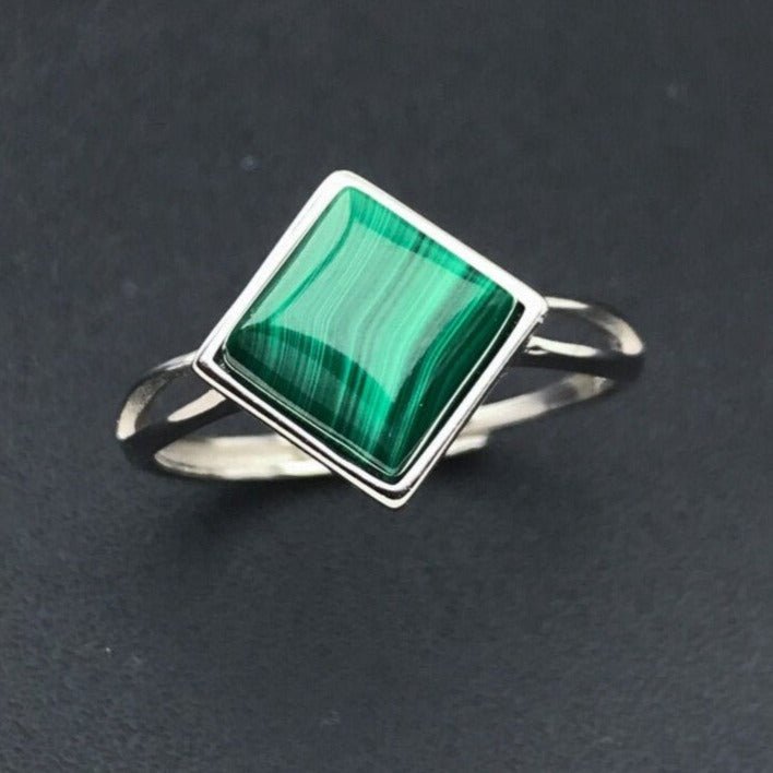 Adjustable Ring "Verdant Sparkle" in Malachite - Square Shape – Bild 3