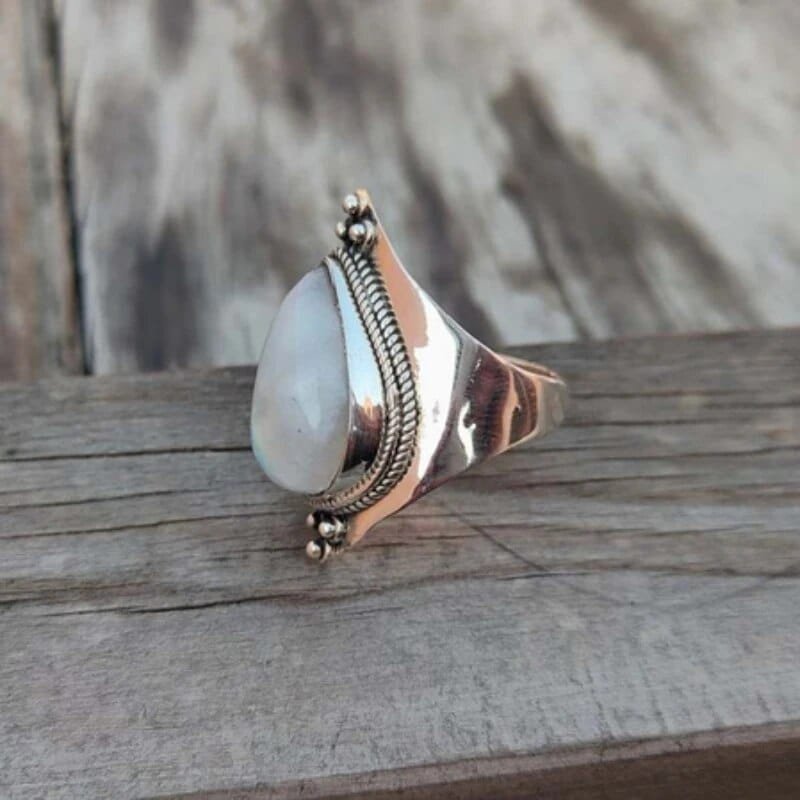 Natural Moonstone and Zinc Alloy Gemstone Ring – Bild 2