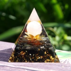 Orgonit-Pyramide „Göttlicher Lotus“ mit Obsidian & Rosenquarz