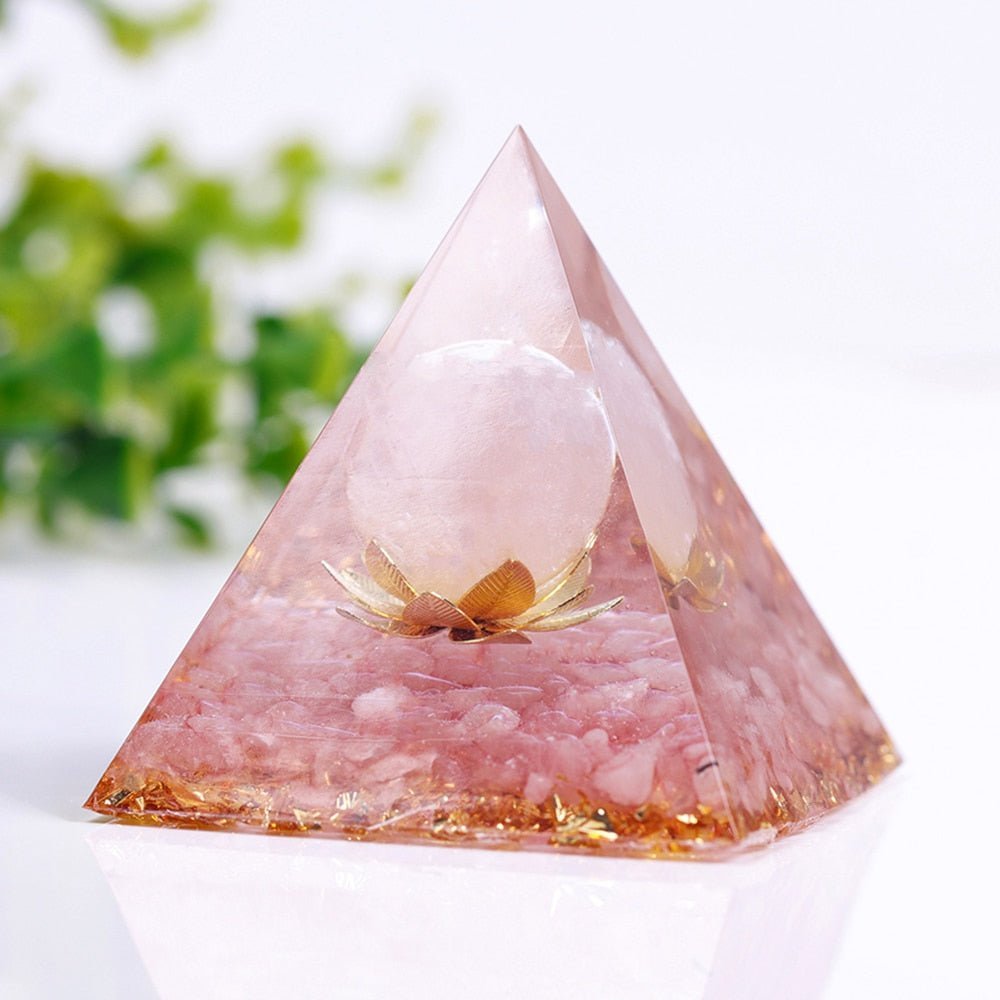 Orgonit-Pyramide „Herzöffnung“ aus Rosenquarz