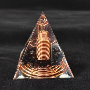 Orgonit-Pyramide „Verstärkte Energie & Schutz“ aus Obsidian
